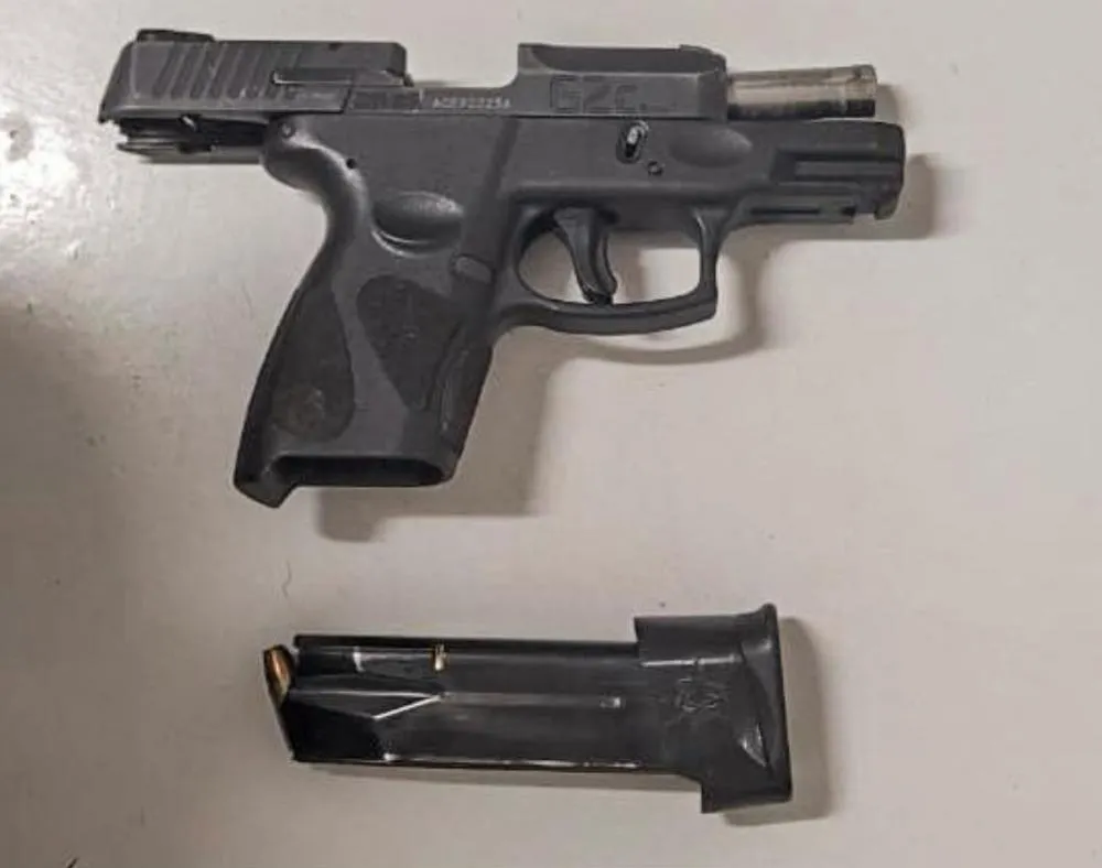 Polícia Militar prende homem por porte ilegal de arma de fogo em Mata de São João