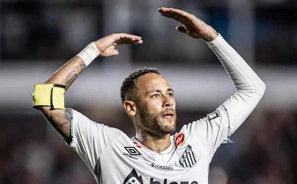 Santos anuncia renovação de Neymar até o fim do ano