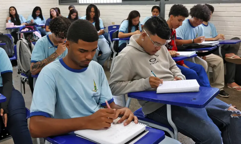 Pé-de-Meia: nascidos em maio e junho recebem hoje parcela de R$ 200
