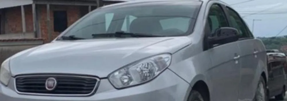 Carro roubado é recuperado pela PM em Simões Filho