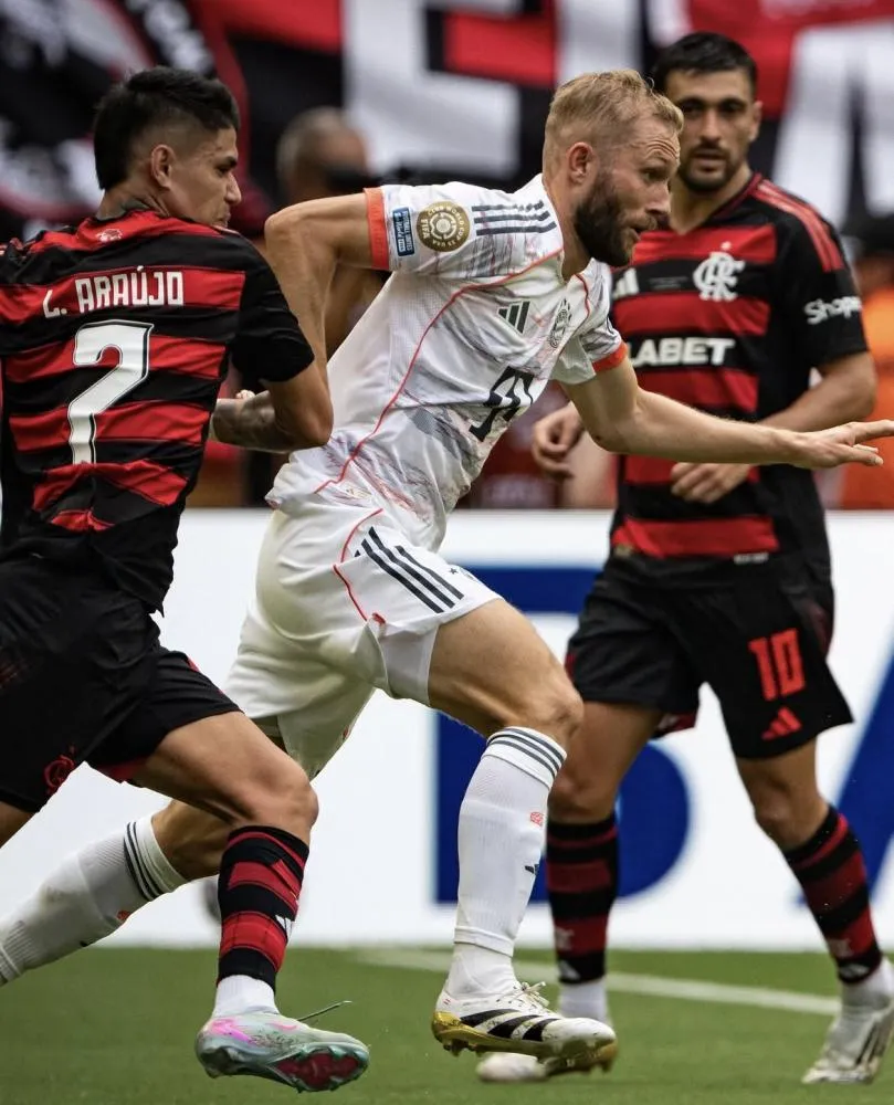 Bayern vence Flamengo por 4 a 2 e marca encontro com o PSG