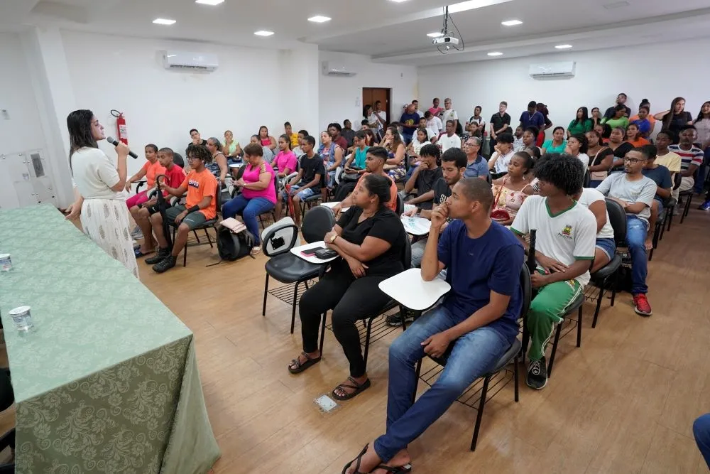 Conecta Jovem abre matrículas para nova turma do curso gratuito de Design Gráfico e Ilustração