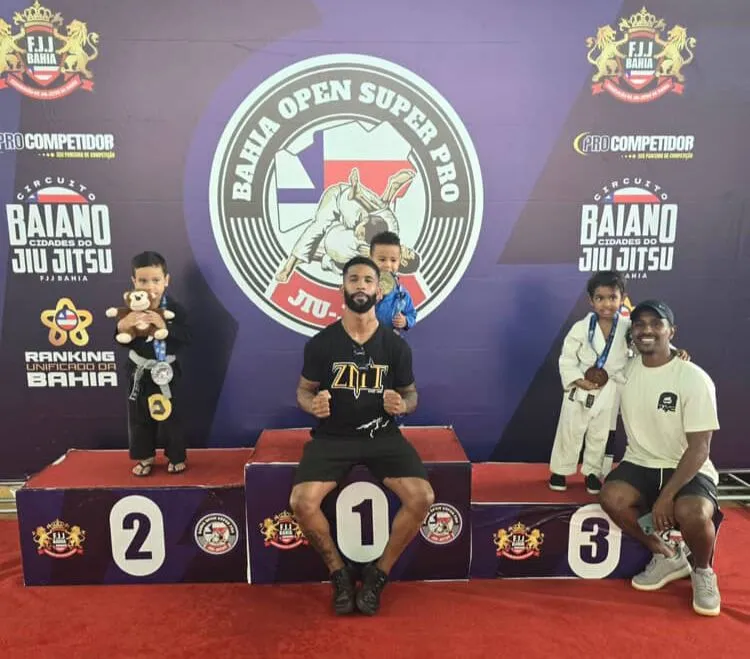 Atletas de Pojuca brilham em campeonato de Jiu-Jitsu em Salvador