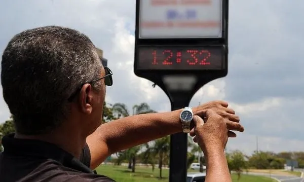 Horário de verão poderá ser necessário por conta de déficit na capacidade de energia, diz ONS