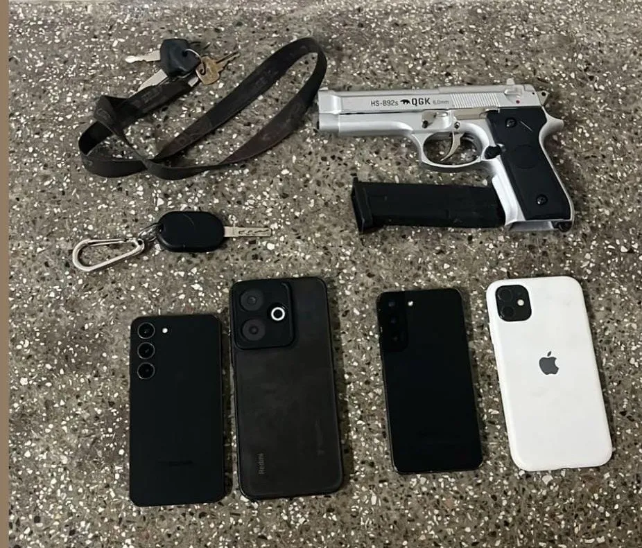 PM intercepta suspeitos de roubo com arma falsa em Simões Filho