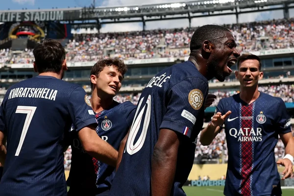 PSG atropela o Real e vai à final da Copa contra o Chelsea