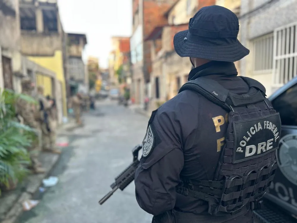 Circuito Fechado localiza líder de facção e mentor de bondes escondido em Portão
