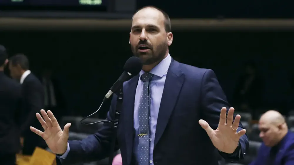 PSOL pede prisão de Eduardo Bolsonaro após tarifa de Trump