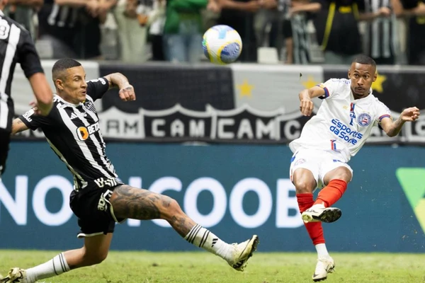 Bahia recebe o Atlético-MG para seguir no topo do Brasileirão