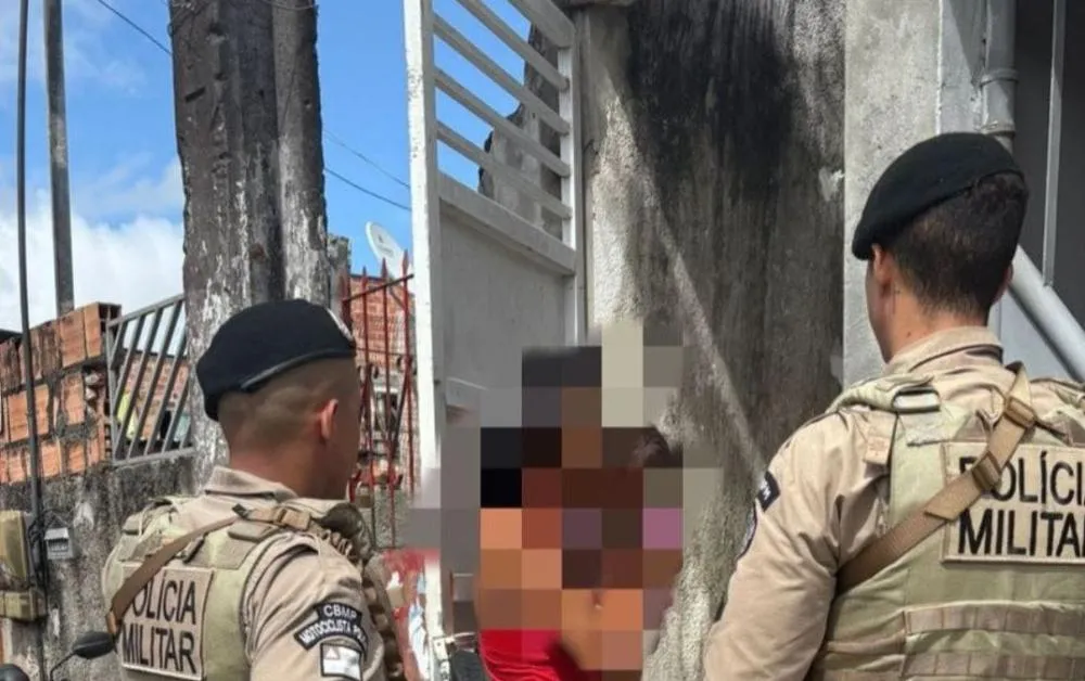 PM liberta mulher e bebê mantidos em cárcere privado em Camaçari
