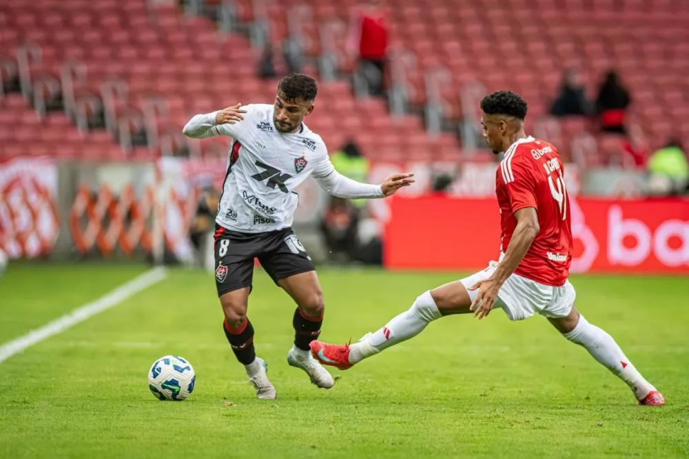 Vitória perde para o Internacional em Porto Alegre 