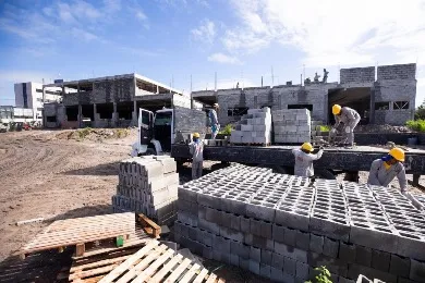 Obras da Policlínica Regional de Camaçari passam por vistoria