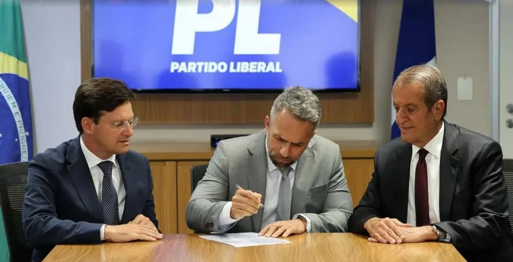 Flávio Matos rompe com União Brasil e anuncia filiação a partido de Bolsonaro