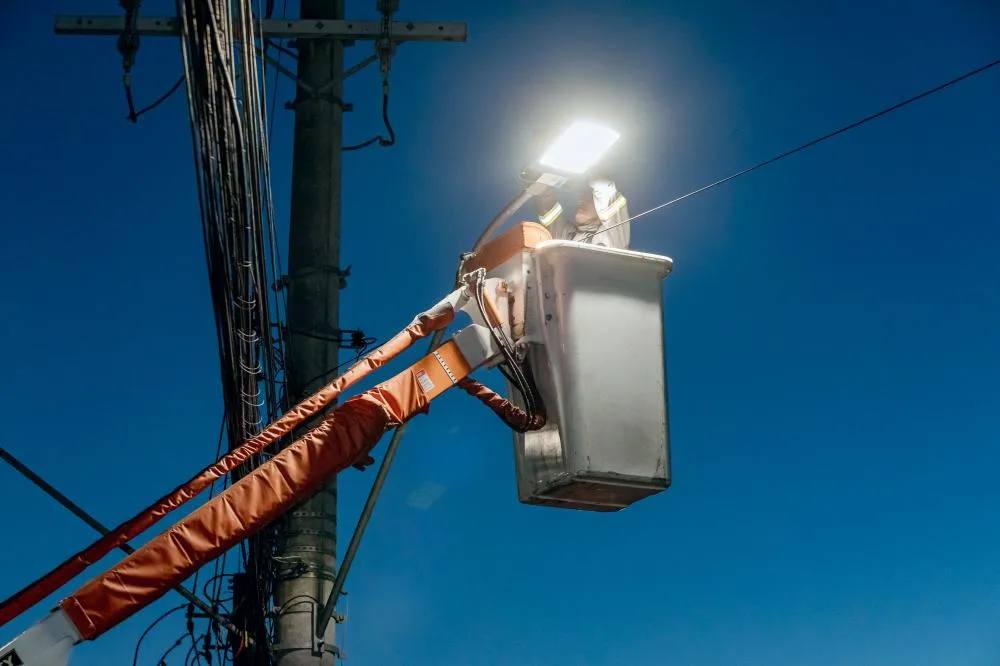 Prefeitura dá ordem de serviço do Programa Banho de Luz em Vilas do Atlântico nesta quarta-feira (16)