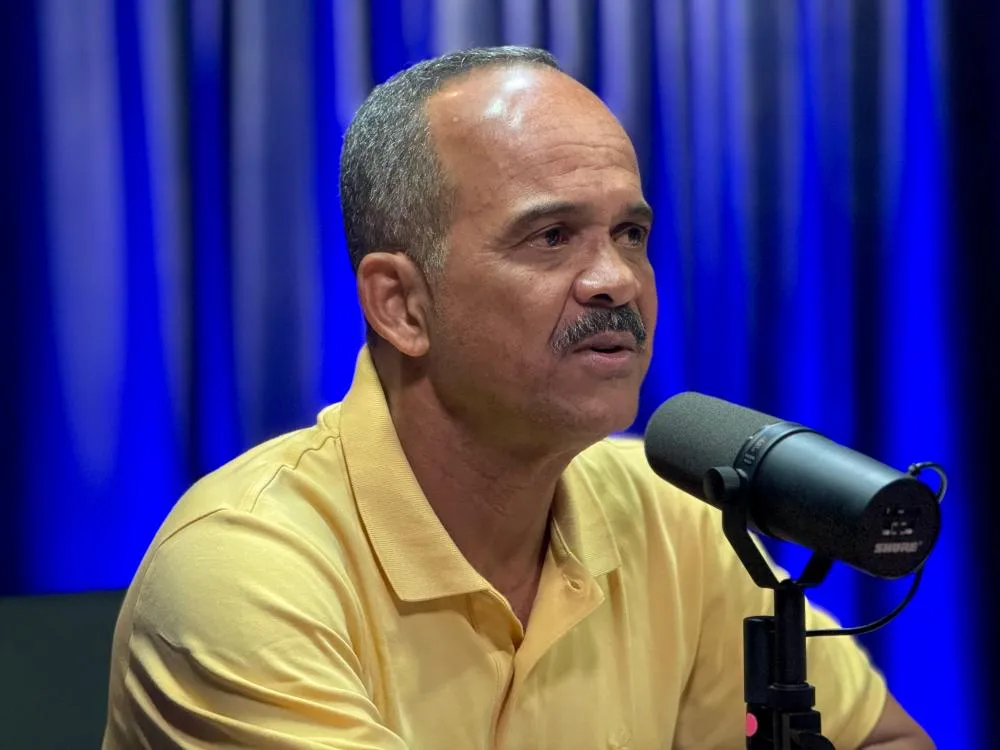 Elinaldo critica gestão de Caetano e diz que primeiros seis meses foram “um desastre”