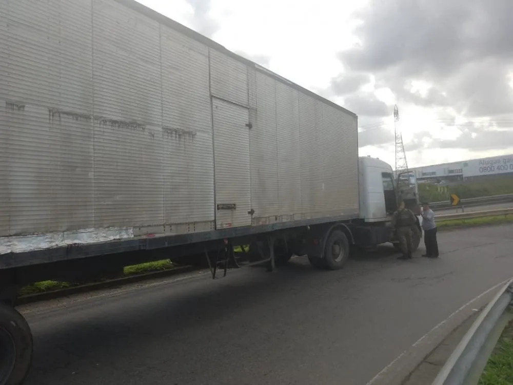 Polícia Militar recupera veículo após tentativa de sequestro em Simões Filho