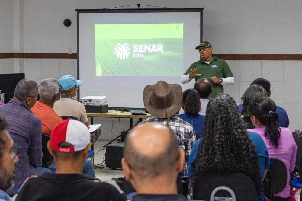 Produtores rurais participam de capacitação para cultivo de cacau clonado em Mata de São João
