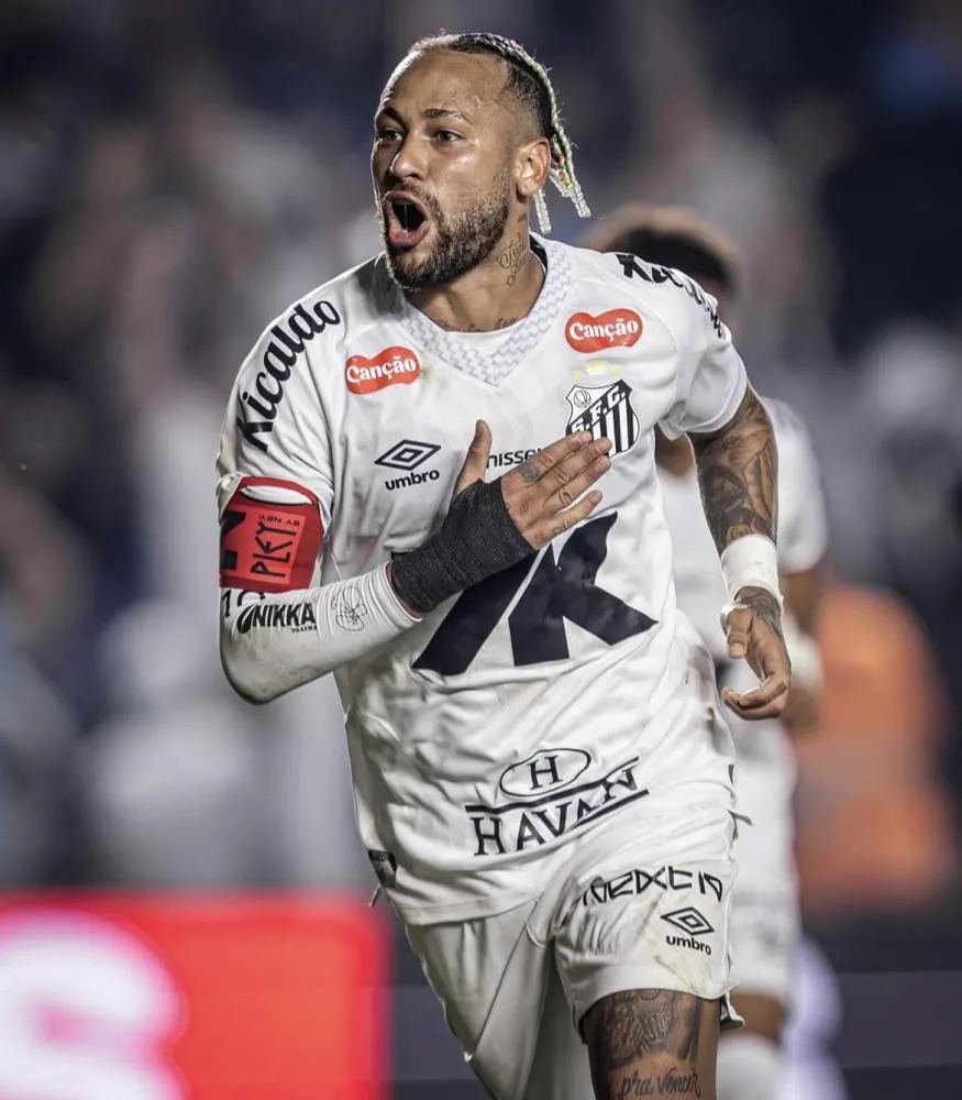 Neymar decide e Santos derrota Flamengo na Vila Belmiro