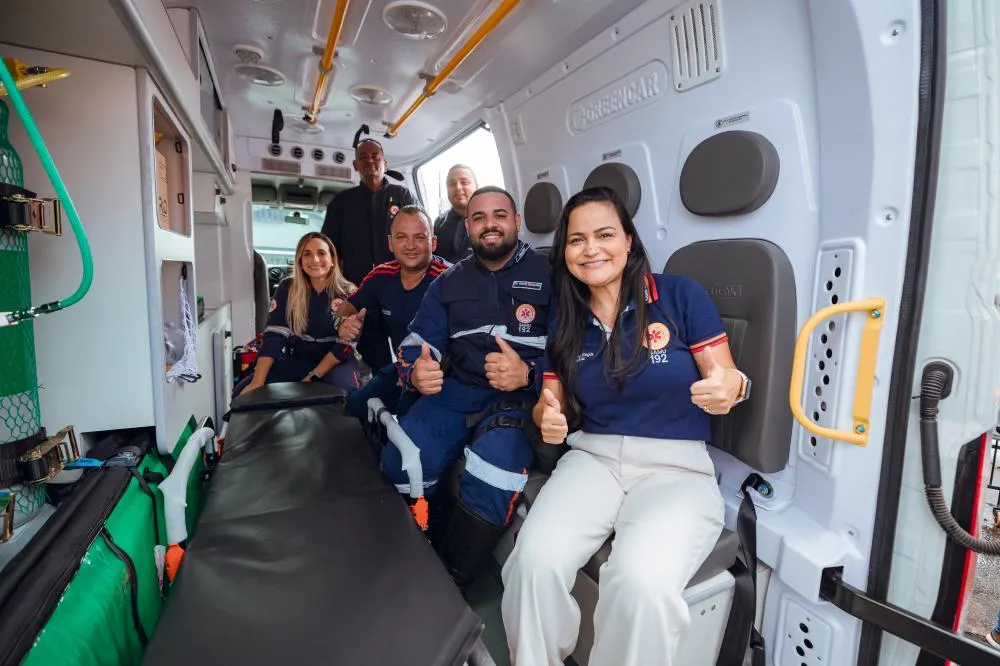 Nova ambulância reforça atendimento do SAMU em Lauro de Freitas