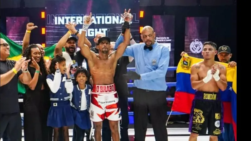 Robson e Hebert Conceição vencem por nocaute na estreia do Boxing Pro Combat