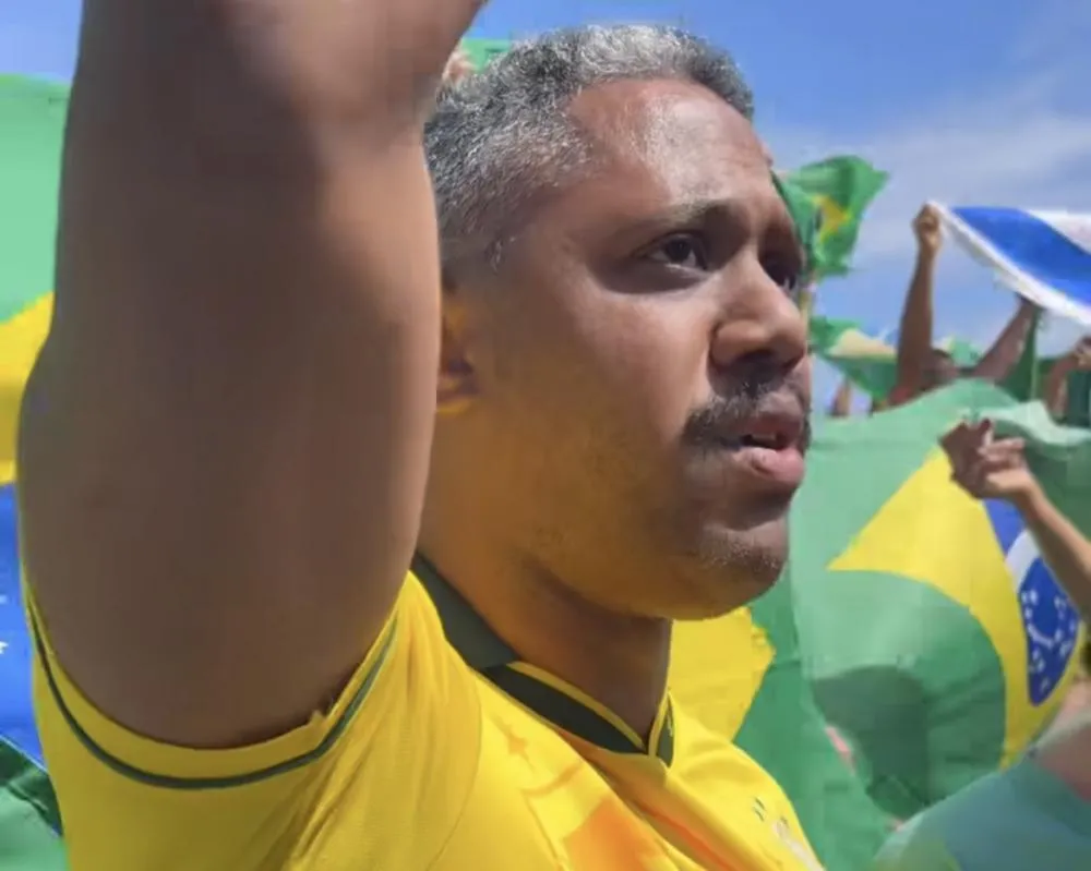 Vereador Jamessom participa de ato em Salvador e defende anistia em fala a apoiadores