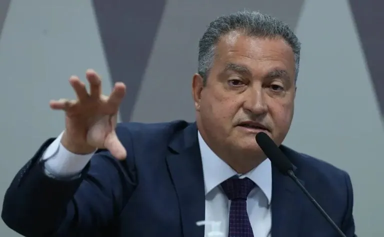PGR vê indícios de crime de Rui Costa em contrato de respiradores e pede que STJ retome caso