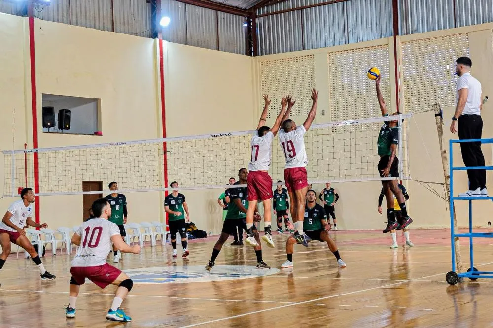 CMV representa Mata na Superliga C de Voleibol em Caruaru e Salvador