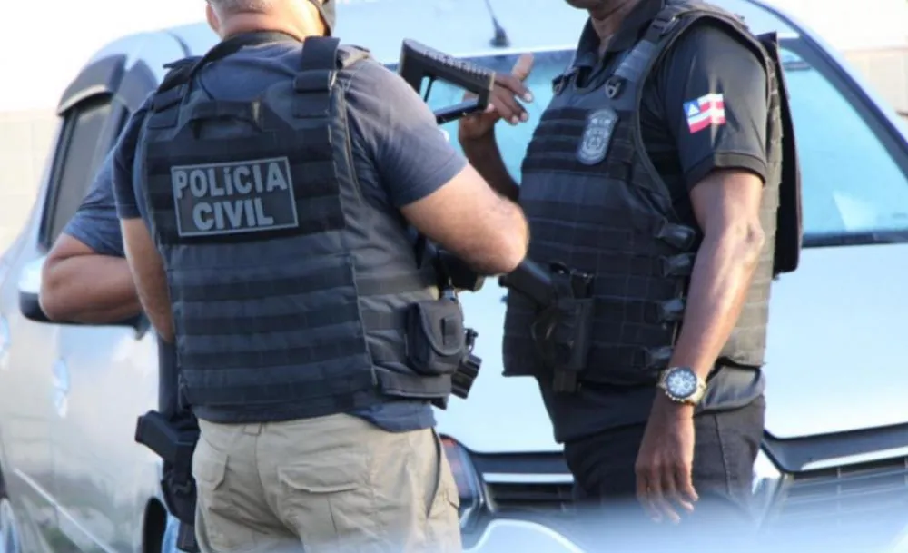 Polícia Civil cumpre mandados e prende dois homens por receptação em Simões Filho