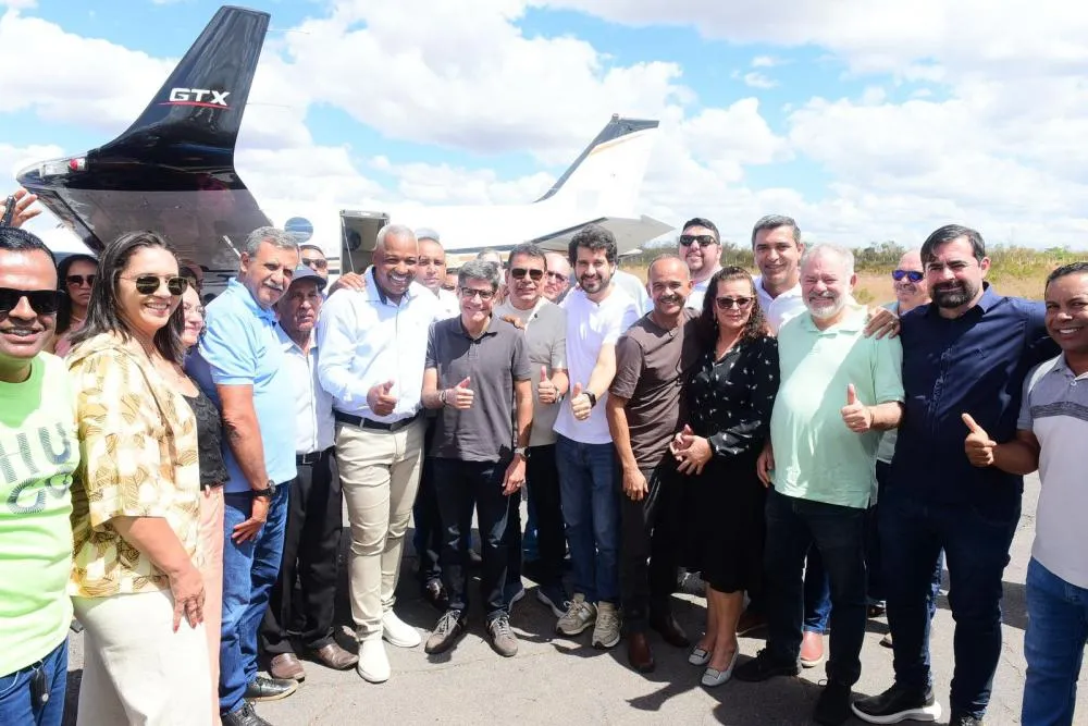 Ao lado de ACM Neto, Elinaldo intensifica articulação política no Oeste da Bahia