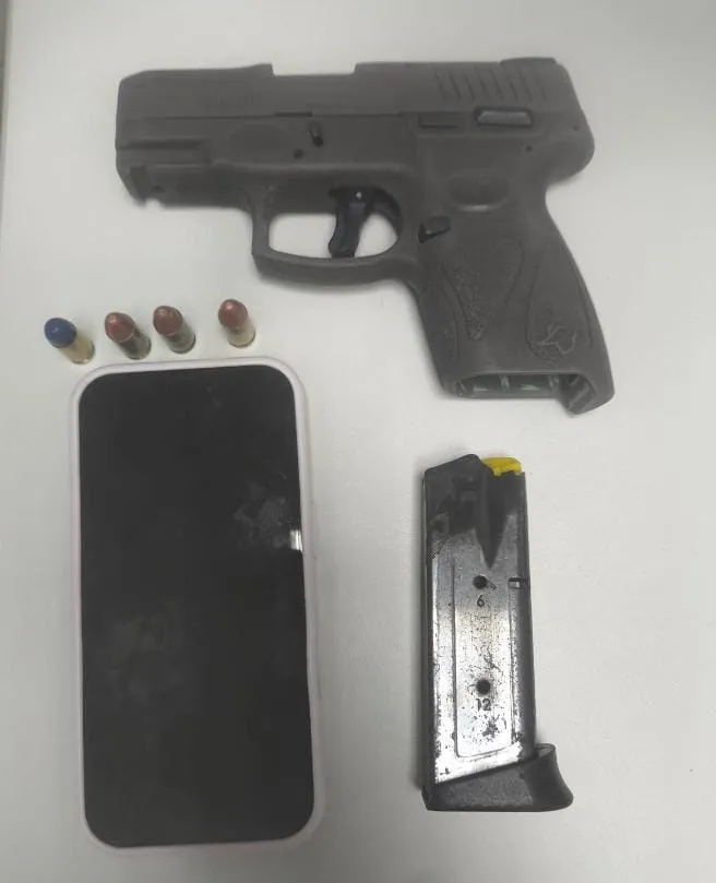 PM prende indivíduo com arma de fogo de calibre restrito em Camaçari