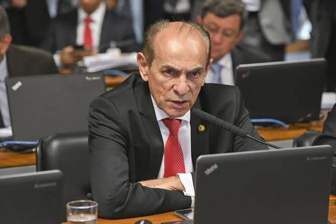 Novo Código Eleitoral: relator reduz quarentena e pena por fake news