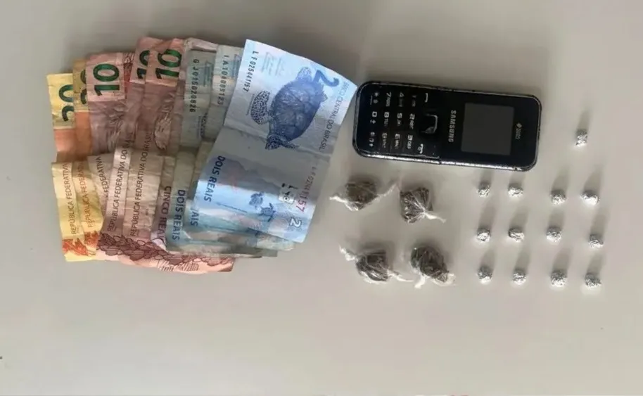 Suspeito de furto é detido com drogas no Centro Comercial de Camaçari