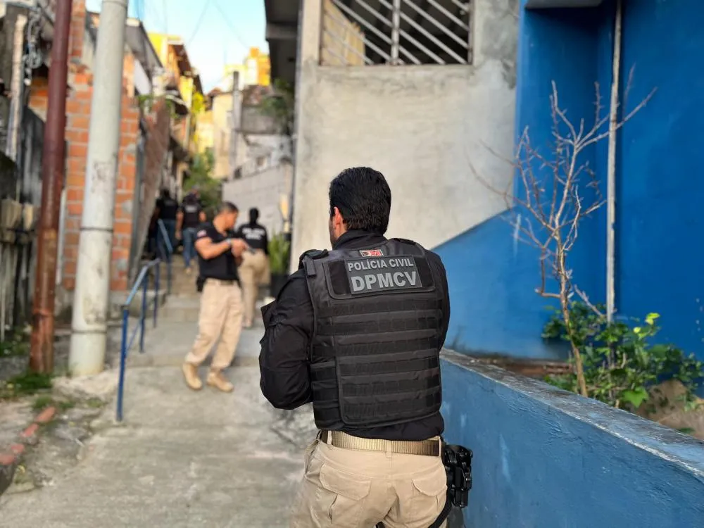 Suspeitos de armazenar pornografia infantojuvenil são alvos de ação da Polícia Civil