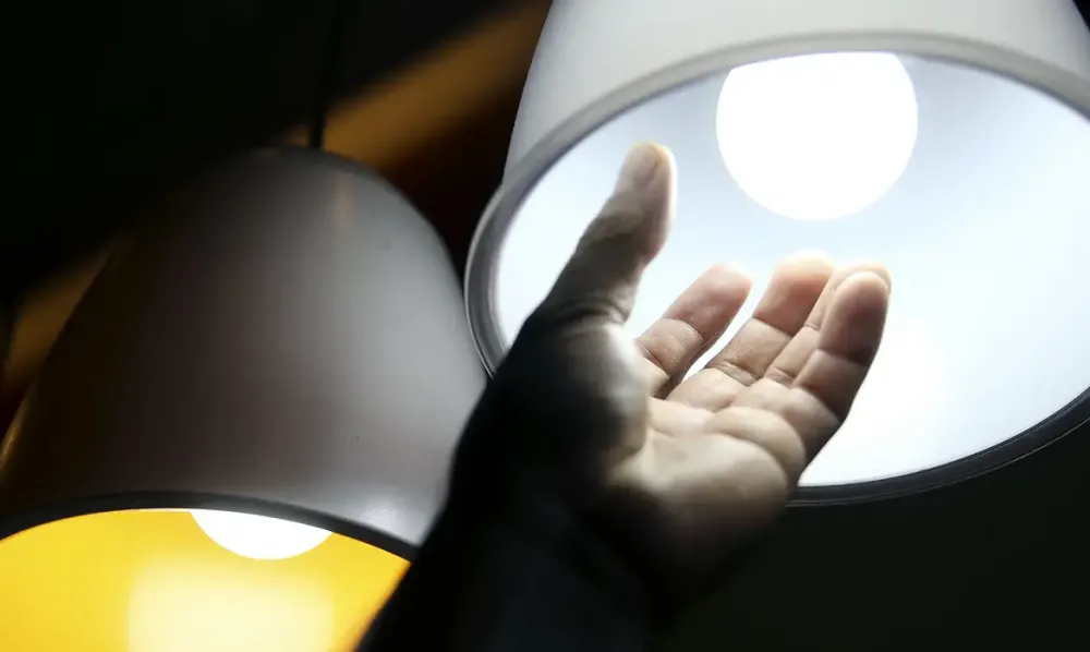 Conta de luz na Bahia deve subir e reajuste fica acima da média nacional