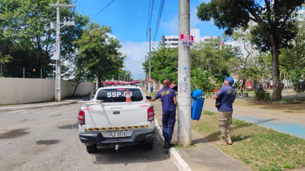 Operação Visão Limpa combate poluição visual na Avenida Luiz Tarquínio Pontes 