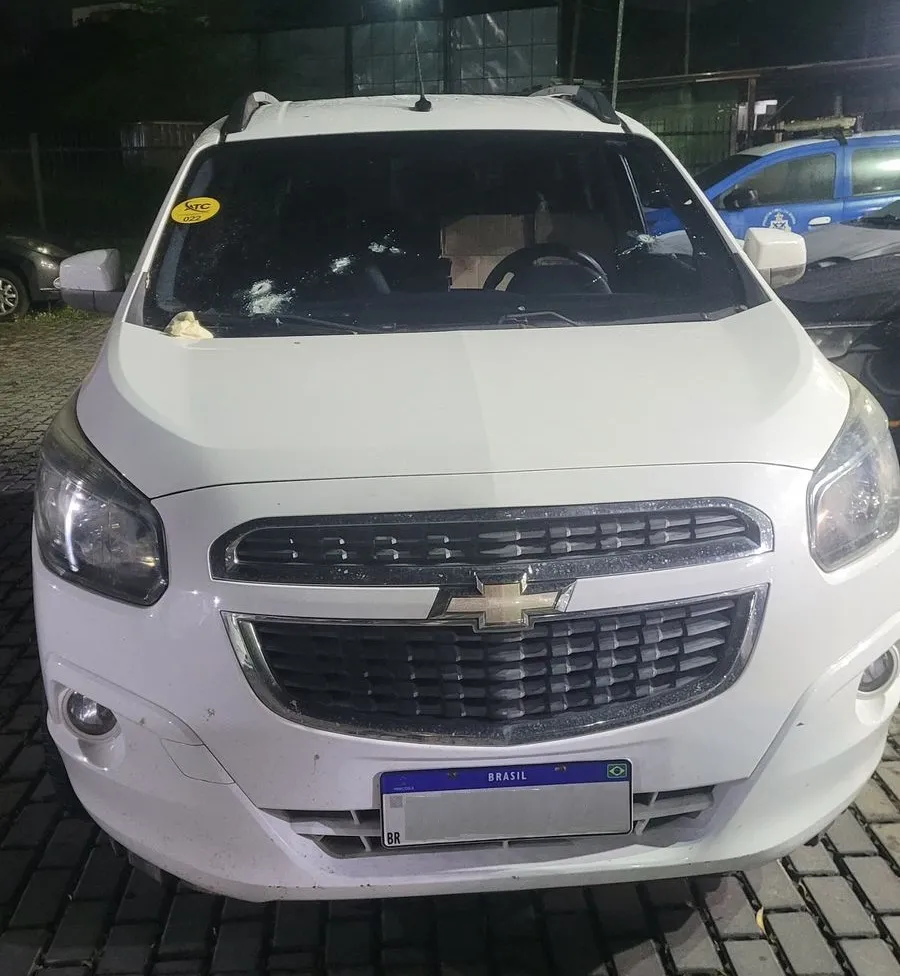 PM recupera veículo roubado no Morro da Manteiga na noite dessa terça (26)