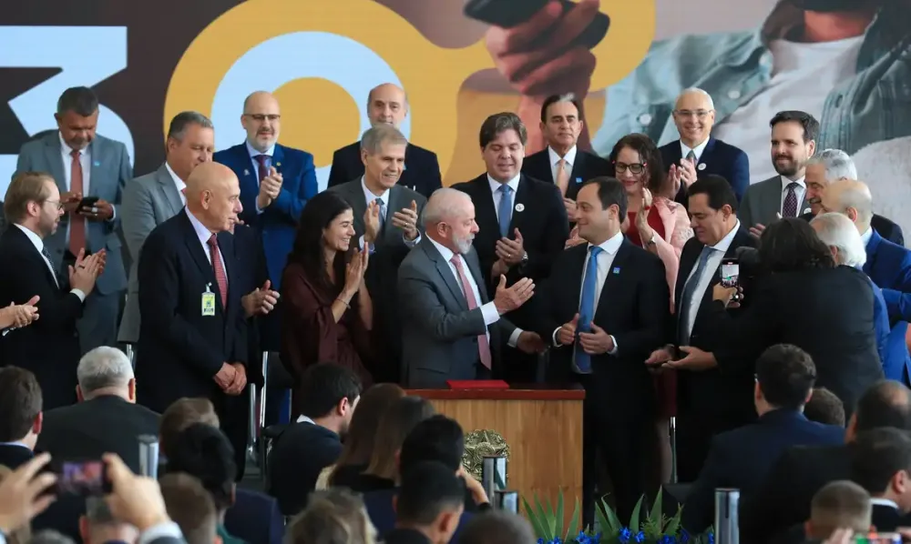 Lula regulamenta TV 3.0 no Brasil com qualidade 4K, som imersivo e interatividade