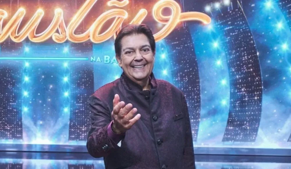 Faustão recebe alta hospitalar após três meses internado