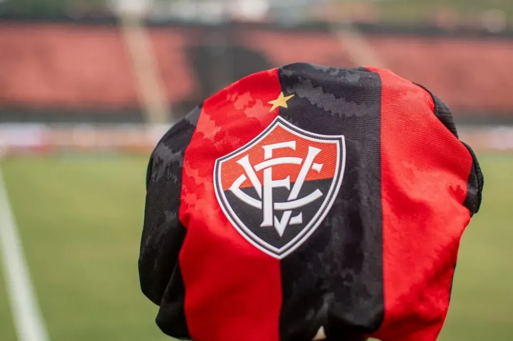 Vitória x Atlético-MG: onde assistir, escalações e arbitragem
