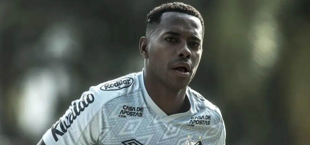 Por 10 a 1, STF conclui julgamento e mantém prisão de Robinho