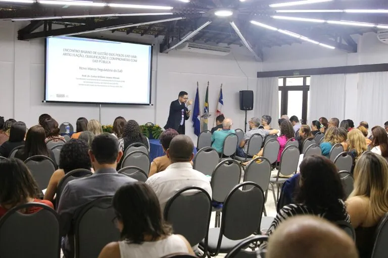 Dias d’Ávila marca presença no Encontro Baiano de Gestão dos Polos EAD/UAB