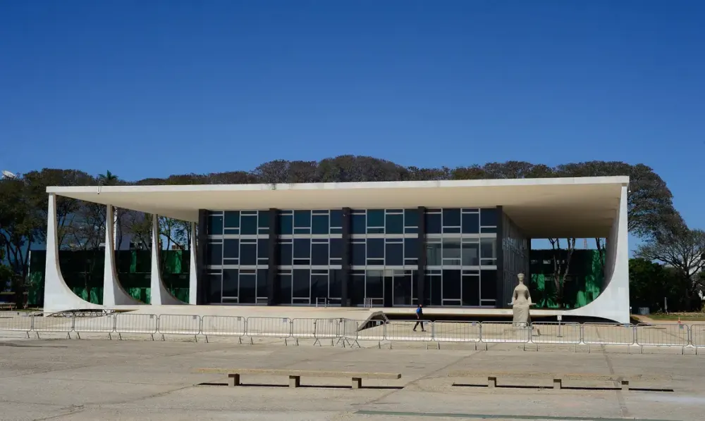 1ª Turma do STF seguiu Moraes em 95% dos processos criminais
