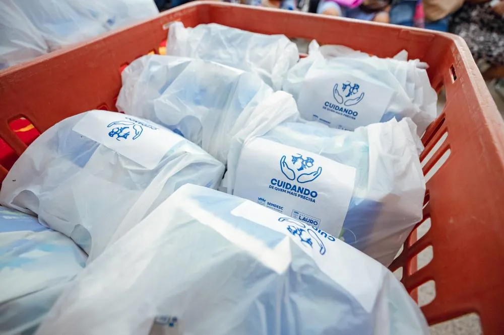 Prefeitura distribui 2,4 toneladas de leite em pó para famílias em situação de vulnerabilidade social