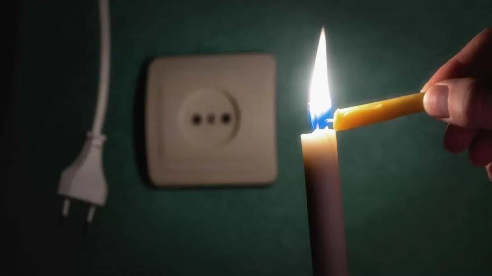 Centro de Mata de São João enfrenta série de quedas de energia e população se revolta