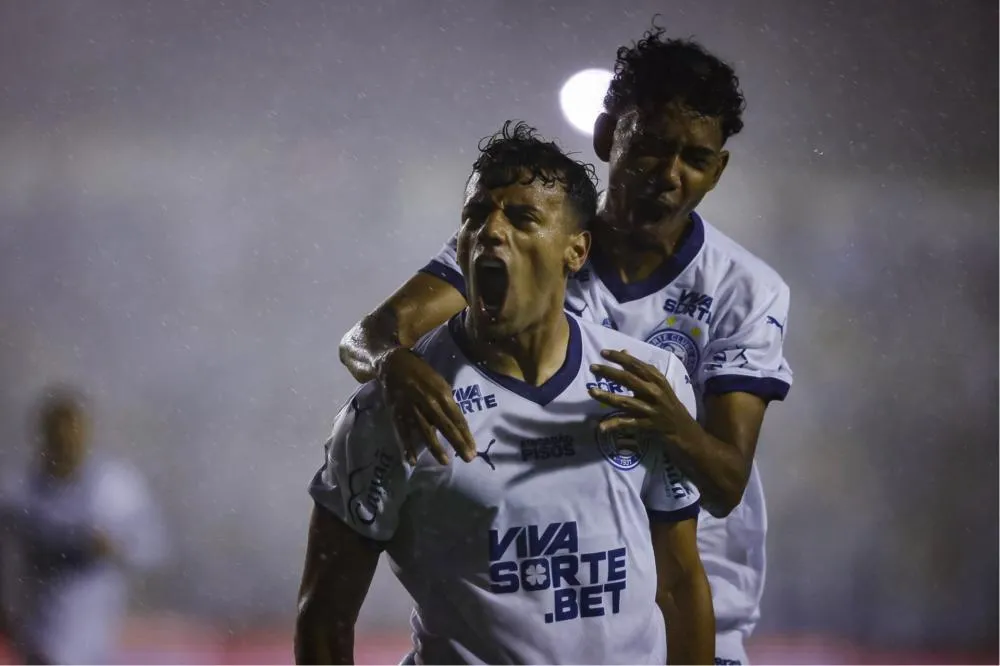 Bahia domina Confiança na ida da final da Copa do Nordeste e abre vantagem