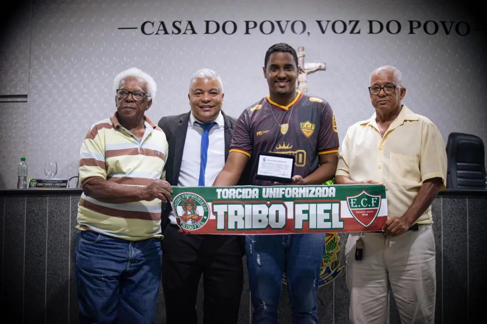 Vereador João Paulo entrega Título de Patrimônio Imaterial e Cultural ao Fluminense de Pojuca