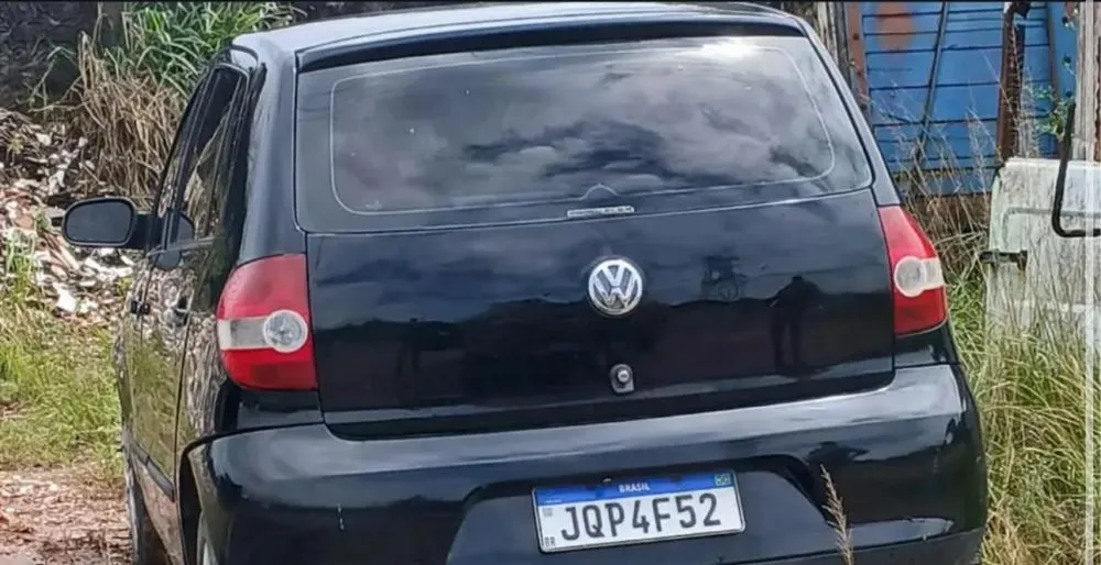 Polícia Militar recupera carro roubado em Dias d’Ávila
