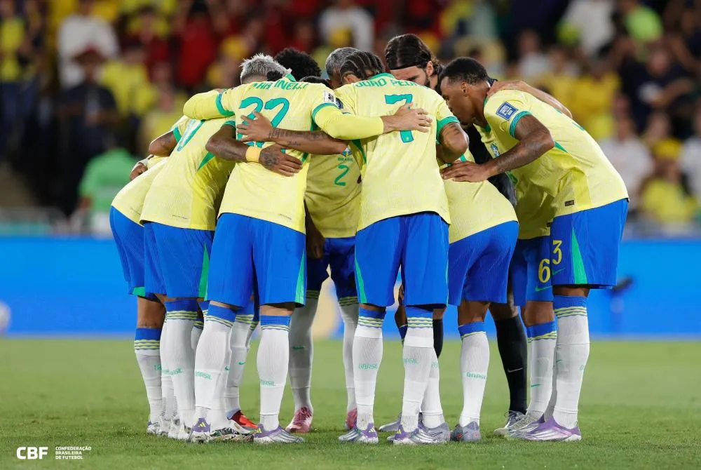 Brasil vence Chile por 3x0 no Maracanã pelas Eliminatórias e se despede com vitória em casa