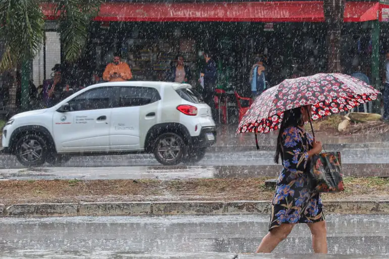 Final de semana com sol e possibilidade de chuvas em Mata de São João e região