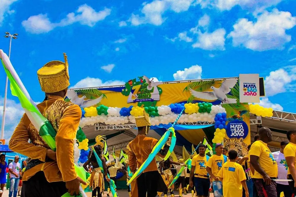 Desfile cívico celebra a Independência do Brasil em Mata de São João